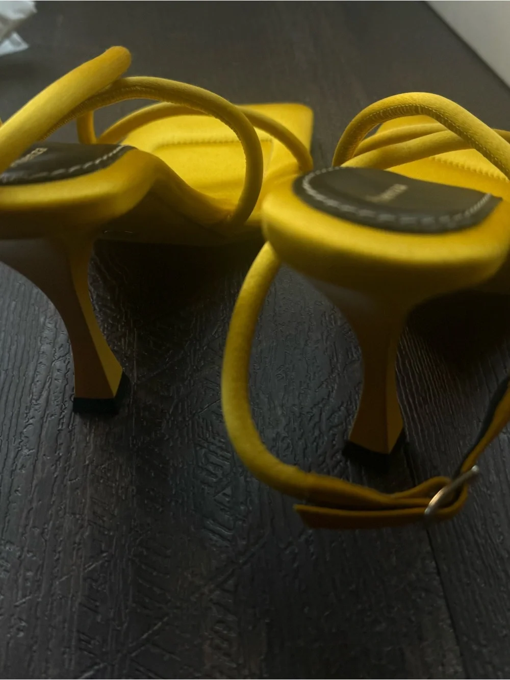 Proenza Schouler Raso Yellow Strappy Square-Toe Sandals 39 NWT